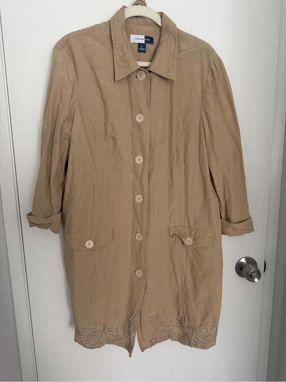 Jones New York Tan Embroidered-Hem Lightweight Trench